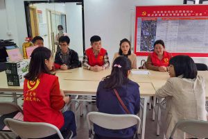 浓浓关爱暖人心，江南（中国）-江南（中国）集团党支部慰问困难单亲家庭