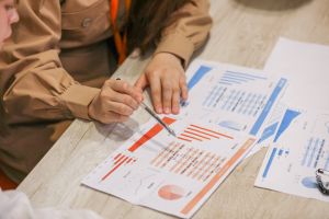 “摩擦性失业”席卷年轻群体，江南网页版登录入口或许可以破解