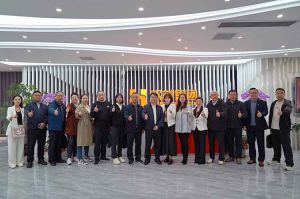 热烈欢迎新疆喀什人社局一行领导莅临江南（中国）-江南（中国）集团指导